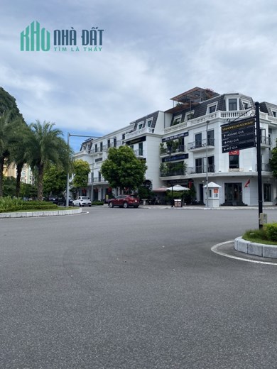 Cho thuê 2 căn liền kề Vinhome Dragonbay Hạ Long 180m2, 4 tầng