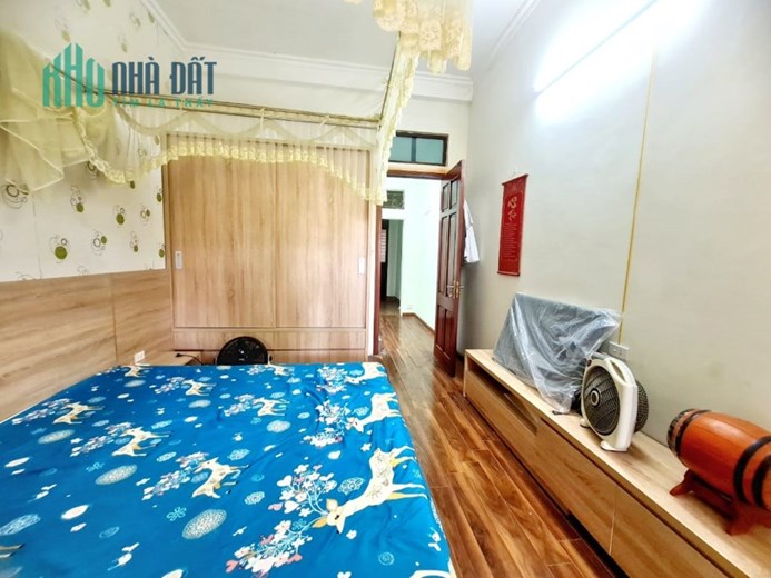 BÁN NHÀ PHỐ CÁT LINH ĐỐNG ĐA CỰC GẦN PHỐ 2 MẶT THOÁNG 43M 5T MT 5M 5.5 TỶ
