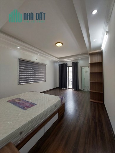 Bán Nhà lô góc Ngô Gia Tự Long Biên 80m2 x5t  mt:15m - 2 gara nhỉnh 10 tỷ