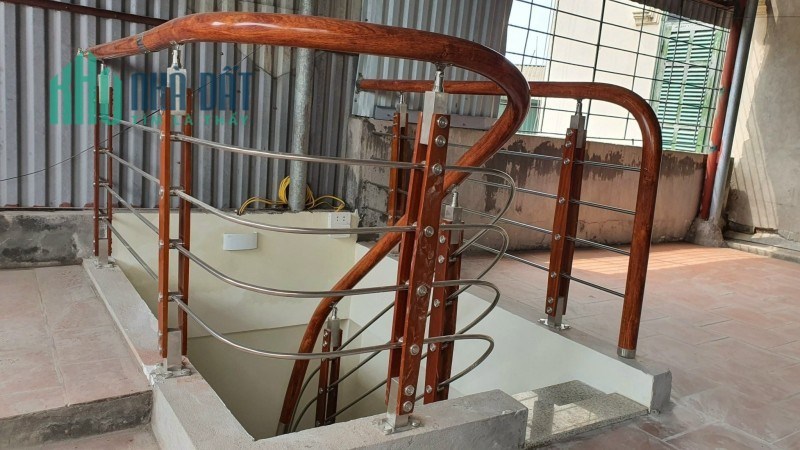 Bán nhà Xã Đàn 36m2 5 tầng, ngõ thông tứ tung, 2 thoáng, 3 gác đô cửa, 4.2 tỷ