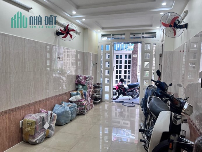 BÁN GẤP NHÀTÂN BÌNH HẺM 5M AN NINH - 3M x 9.1M - 5 TẦNG BTCT - CHỈ NHỈNH 4 TỶ