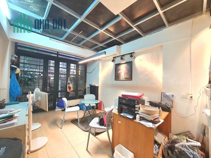 Bán nhà Tôn Đức Thắng 37m2 4 tầng, vài bước ra Ô Chợ Dừa, 2 thoáng, 5.1 tỷ
