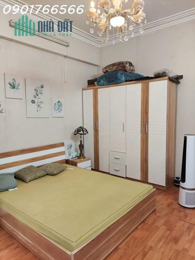Hơn 19 tỷ, Biệt Thự Vip, Phố  Giải Phóng, Quận Hoàng mai, 128m x 4 tầng.