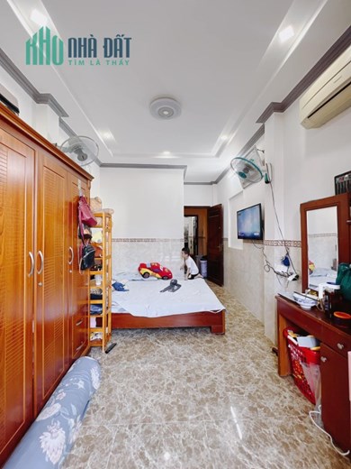 NHÀ CHÍNH CHỦ ĐOÀN VẪN BƠ, Q.4, HẼM 2 M, 53,2M2, 5 TẦNG, 4.12 TỶ .