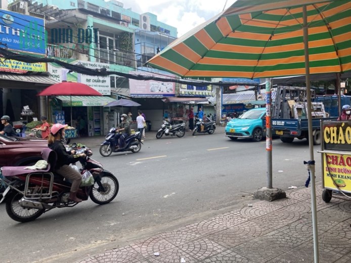 SANG NHƯỢNG MẶT BẰNG MẶT TIỀN 365A PHAN VĂN TRỊ, P11, BÌNH THẠNH