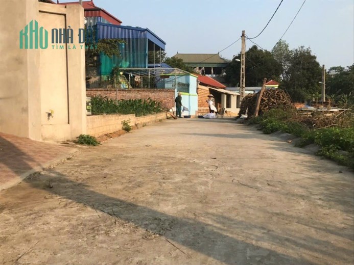 CHỦ CẦN TIỀN BÁN GẤP CẢ ĐẤT CẢ NHÀ - GẤP LẮM RỒI Ạ GIÁ 3TYR THÔI Ạ. NGAY SÁT CNC VAD ĐẠI HỌC FPT