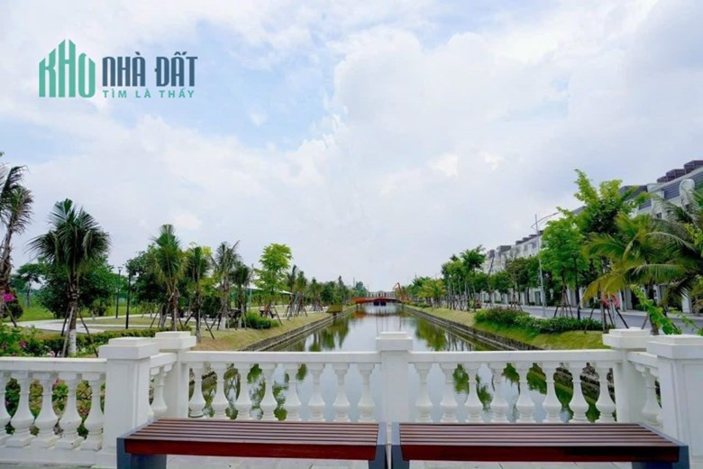 3.16 tỷ căn hộ 2N bàn giao full nội thất cao cấp T12.2023 KĐT resort phía Tây HN