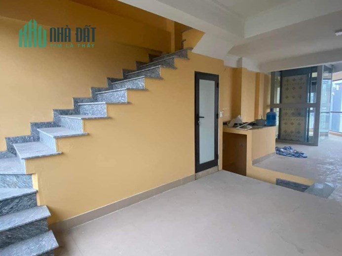 LONG BIÊN, NGÃ TƯ NGUYỄN VĂN CỪ, 7 TẦNG MỚI ĐẸP, KINH DOANH NGÀY ĐÊM, CHO THUÊ 50TR, 10.9TỶ