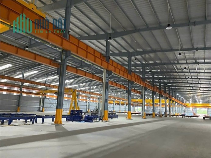 nhà xưởng trong KCN, phù hợp SX hàng siêu trường quá khổ, giấy phép cho thuê đầy đủ.
