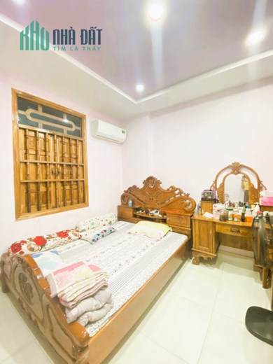 NHÀ ĐẸP HBP - HXH - SÁT MẶT TIỀN QL13 - 4 SÀN - 4PN - 72M2 - 5 TỶ - NGỘP BANK