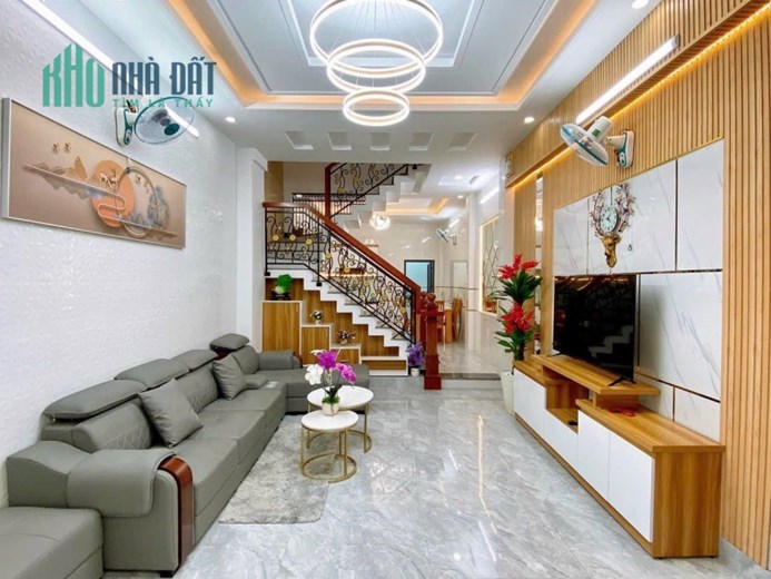 BÁN NHÀ MỚI VỊ TRÍ HIẾM 5 TẦNG XE HƠI CHẠY 41(4x11) Phạm Viết Chánh F19 9TỶ