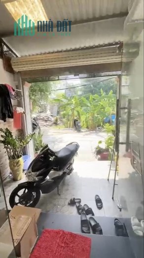 DIỆN TÍCH  56M2, 3 TẦNG  5.7X 10 GIÁ 7 tỷ Phường 22 Bình Thạnh
+ Nhà 1 trệt 2 lầu với 3 phòng ngủ