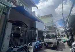 OTO ĐẬU CỬA - LÊ NGÃ - TÂN PHÚ - 4x8.5M CHỈNH NHỈNH 4 TỶ