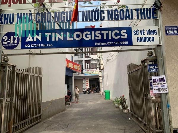 Cho Thuê Nhà 4 Tầng Full Nội Thất Mới Tại Mặt Tiền Đường Văn Cao – Giá Rẻ.
