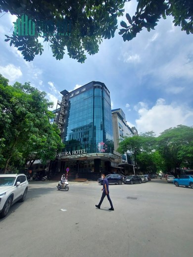 (GIẢM SỐC - BÁN GẤP) PHỐ TRẦN THÁI TÔNG VỊ TRÍ ĐẮC ĐỊA, Ô TÔ DỪNG ĐỖ, KD.