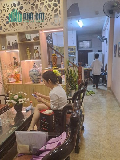 Nguyễn Thị Định, Cầu Giấy 49m, 4T, MT 3,7m GIẢM CHÀO 250 TRIỆU còn 8.25 TỶ