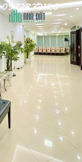Bán văn phòng Trần Quang Diệu 125m2 8 tầng mặt tiền 6.2m giá rao bán 43 tỷ