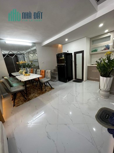 NHÀ MẶT NGÕ TẠI THỊNH QUANG. NHÀ ĐẸP LONG LANH LẤP LÁNH VỚI THIẾT KẾ 5 TẦNG; 24M2 CÓ GIÁ 3,85 TỶ.