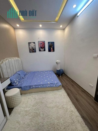 NHÀ MẶT NGÕ TẠI THỊNH QUANG. NHÀ ĐẸP LONG LANH LẤP LÁNH VỚI THIẾT KẾ 5 TẦNG; 24M2 CÓ GIÁ 3,85 TỶ.