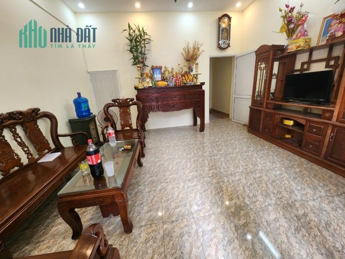 Bán nhà mặt phố Lê Hồng Phong, Hà Đông 52m2, Ô TÔ, LÔ GÓC, KINH DOANH