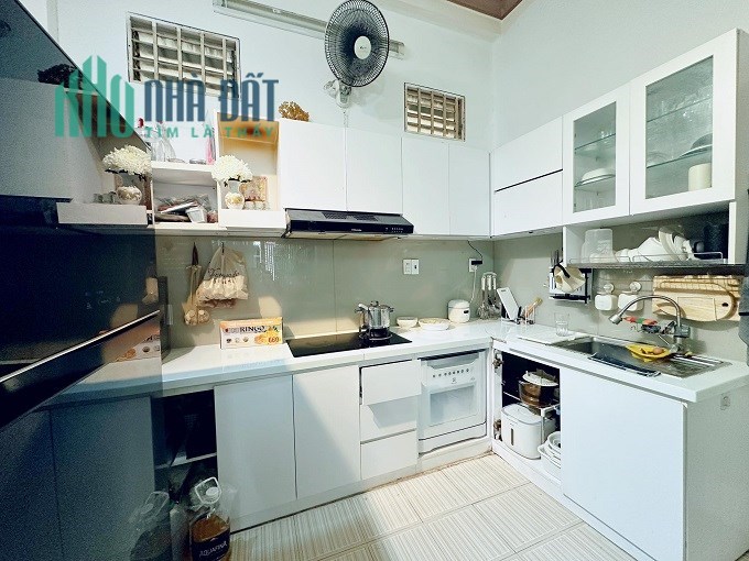 Bán nhà HXH đường Tô Hiến Thành, P14, Q10, 42m2, 4 tầng, 9 tỷ.