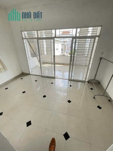 Nhà đường số Tân Quy, quận 7, DT 5.5x15m, lộ lớn, ô tô ngủ trong nhà, 7 tỷ