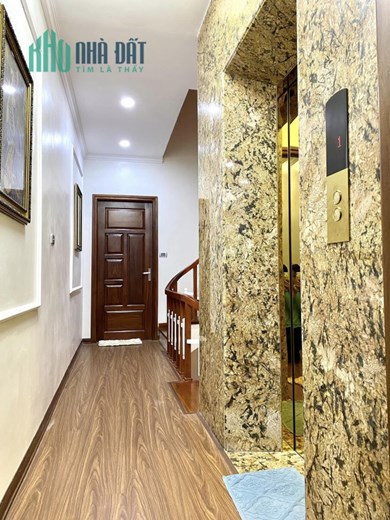 Bán nhà phố Nguyễn Sơn, Ô tô, TM, 75 m2, 5T, chỉ nhĩnh 10 tỷ.