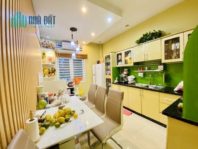 Bán nhà hẻm 5m thông Vườn Lài quận tân phú 4 x 18 -2T chỉ 5 tỷ TL CC
