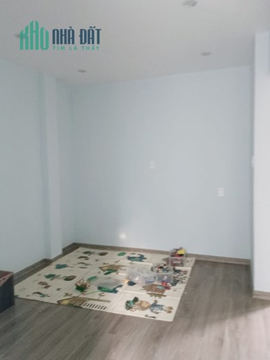 NHÀ QUAN THỔ -TIỆN ÍCH BẠT NGÀN FULL NỘI THẤT SẴN Ô CHỜ THANG MÁY GIÁ NHỈNH 3 TỶ