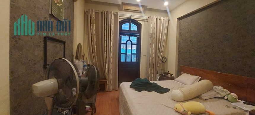 GIA ĐÌNH CÓ VIỆC NHỜ BÁN NHÀ TRẦN QUANG DIỆU 50M 10.8 TỶ Ô TÔ ĐỖ CỬA