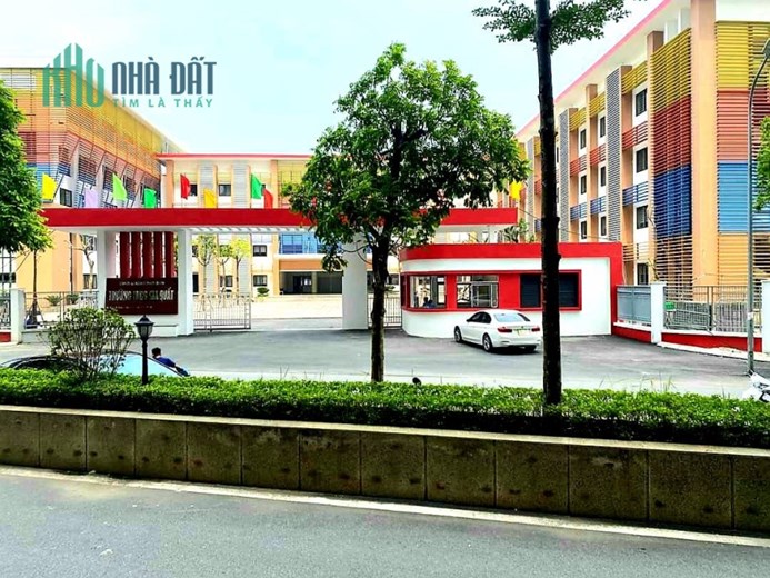 Bán nhà NGUYỄN VĂN LINH 35 M, HƠN 3 TỶ,5 TẦNG. Ô Tô VÀO NHÀ.