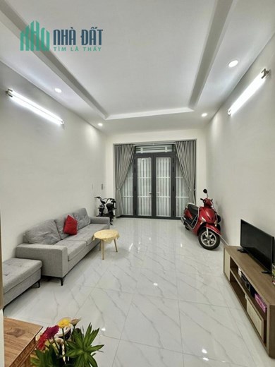 NHÀ 3 TẦNG- P. TÂN QUY - Q.7 - 4 X 11M - LÊ VĂN LƯƠNG - GIÁ  5.X TỶ
