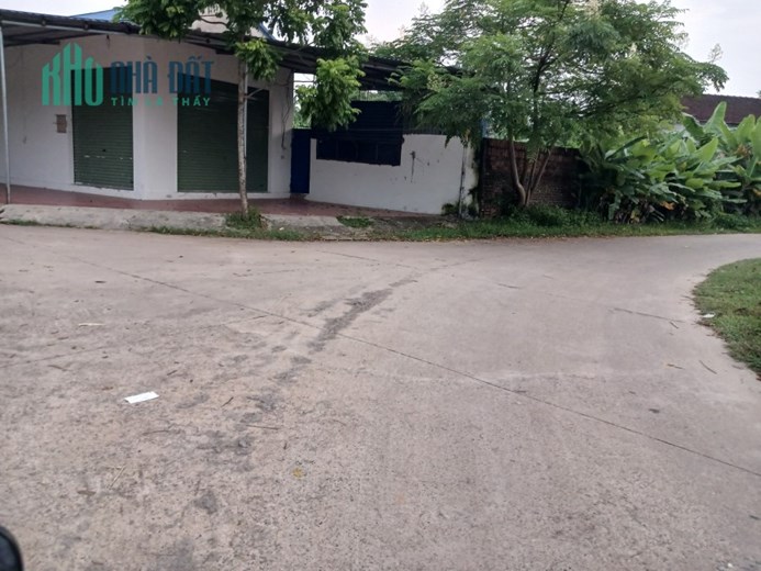CHÍNH CHỦ cần bán lô đất hơn 200 m2 có 100TC tại Nga My  huyện Phú Bình Thái Nguyên, đất bám mặt