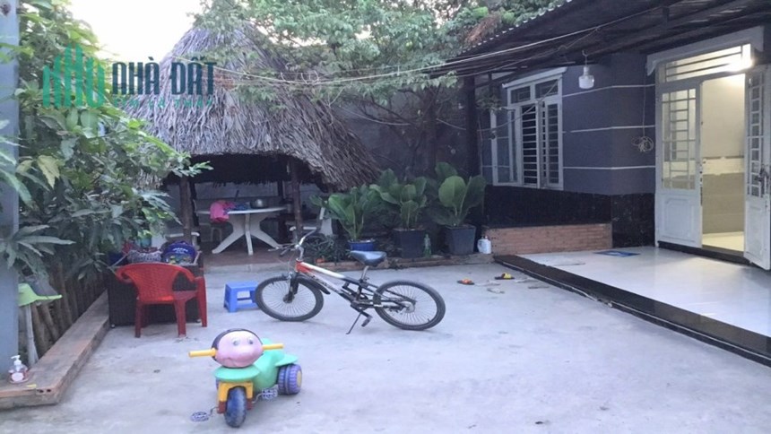Bán nhà thạnh lộc 12 PHƯỜNG THẠNH LỘC quận 12, Ngan lớn 17m, đường Xe Tăng, giá giảm còn 12 tỷ