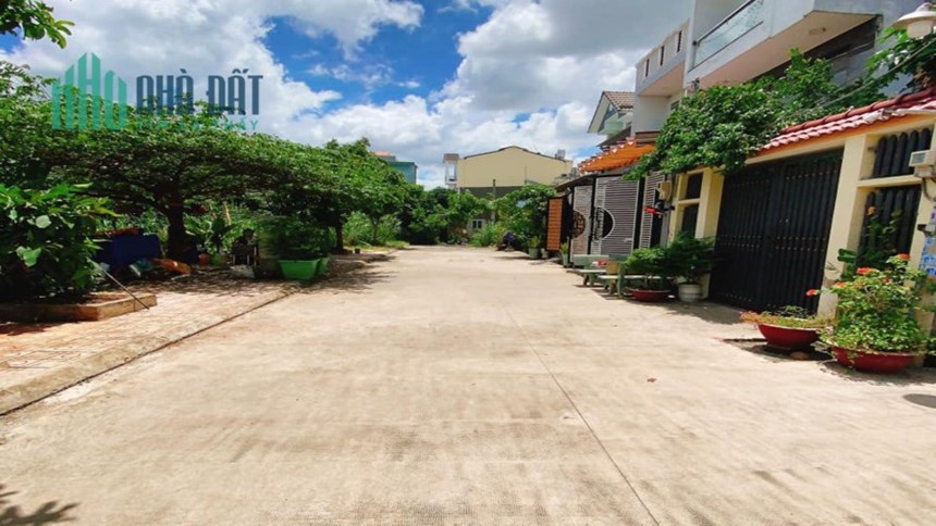 Bán đất Thạnh Lộc 28 phường Thạnh Lộ QUẬN 12, vuông đẹp, đường 6m, giá chỉ 2 tỷ