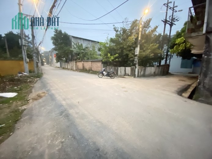 Bán lô góc 43m2 cạnh trường Archimedes Cổ Dương – Tiên Dương, đường thông. Lh 0981568317