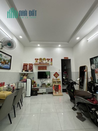 Bán Nhà Đẹp Ở Ngay Hậu Giang , Q6, 2 tầng, 3PN, SHR Vuông Vức, Chỉ 3.7 tỷ