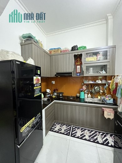 Bán Nhà Đẹp Ở Ngay Hậu Giang , Q6, 2 tầng, 3PN, SHR Vuông Vức, Chỉ 3.7 tỷ
