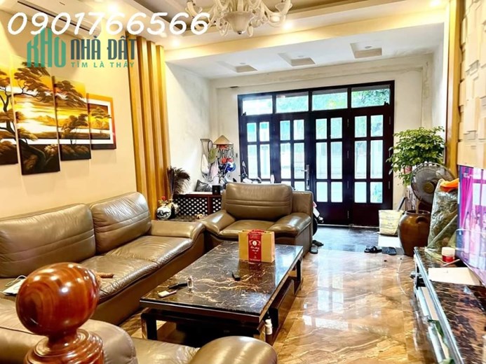 Phân Lô Vip, Phố Hoàng Cầu, Trung tâm quận Đống Đa, 63m x  7T, Giá 2x tỷ.