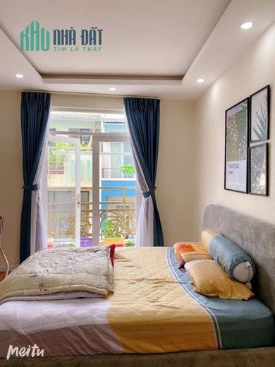 NHÀ MỚI FULL NỘI THẤT - HUỲNH VĂN BÁNH - NGAY TT QUẬN PHÚ NHUẬN - 5 TẦNG BTCT - 4PN - 6.99 TỶ TL
