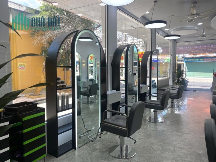 MẶT BẰNG ĐẸP-GIÁ TỐT- SANG NHƯỢNG NHANH Mặt Bằng Kinh Doanh Tiệm Tóc Tại P. An Bình, Dĩ An, Bình
