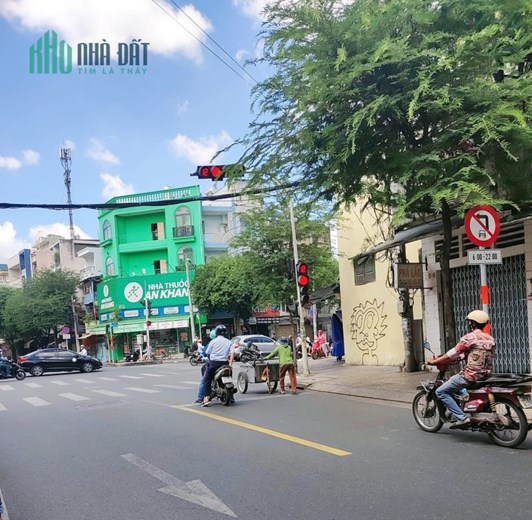 Bán nhà Mặt Tiền trung tâm Quận 11, 55m2 x 4 Lầu, giá trên 10 tỷ