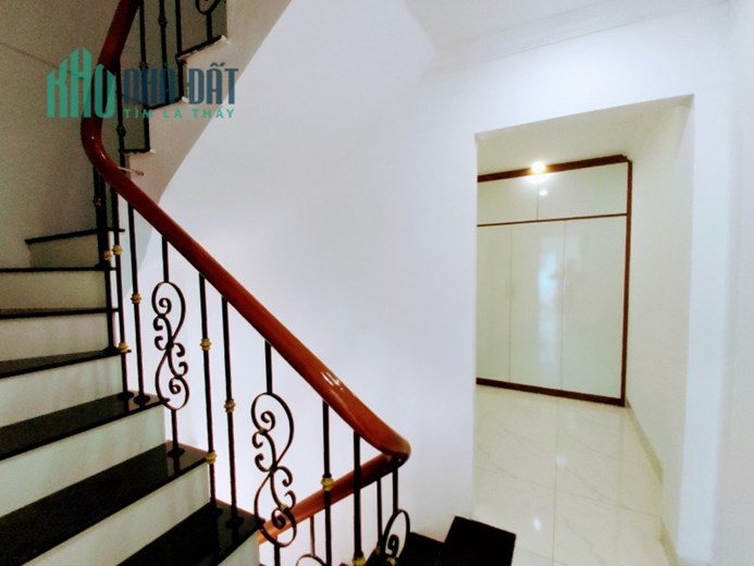 Hiếm! Bán nhà Tôn Đức Thắng 33m2 4 tầng, ngõ oto, nhà đẹp ở luôn, tiện ích ở sướng, 3.9 tỷ