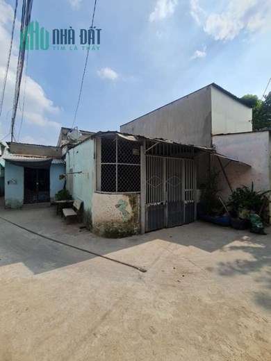 BỂ NỢ CẦN BÁN GẤP GẤP 2 MẶT TIỀN GIÁ RẼ