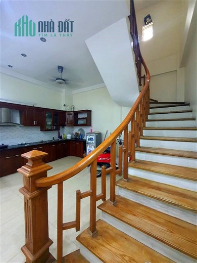 BÁN NHÀ Vĩnh Hưng Hoàng Mai 50m2 +4t +5,4 MT Giá; 4,4 tỷ
