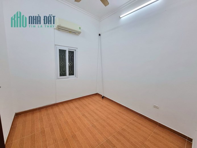 NHÀ ĐẸP HIẾM. BÁN NHÀ HÀO NAM- ĐỐNG ĐA. DT 41M2-5T. NHÀ 2 MẶT THOÁNG ĐẸP-  Ở LUÔN - GẦN PHỐ.