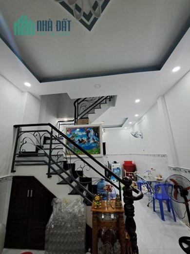 Bán nhà 2 tầng , hẻm 6m 4x10, Gần Nguyễn Hữu Thọ Quận 7, Gía hơn 4 tỷ