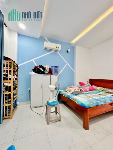 Bán nhà MT Đường Nguyễn Khuyến P.12 Q.Bình Thạnh DT 77 m2 (7x11m, 4Tầng) Chỉ 11Tỷ kinh doanh đa