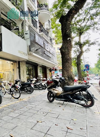 LÊ ĐẠI HÀNH - MẶT PHỐ RỘNG MÊNH MÔNG - 41M2 X3 TẦNG - HAI MẶT THOÁNG - VỈA HÈ RỘNG - KD NGÀY ĐÊM
