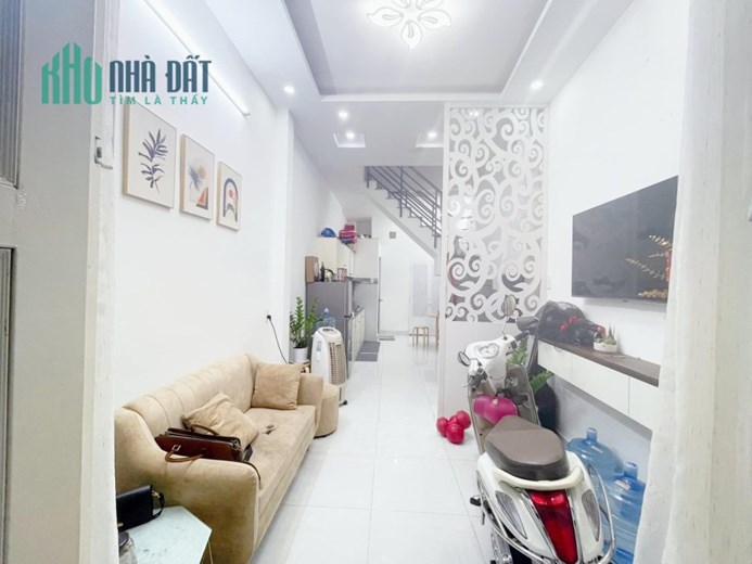 CHỈ NHỈNH 3 TỶ.  NHÀ 2 MẶT TIỀN HẺM BÌNH THẠNH –  3.2M x 9.5M - KHÔNG LỘ GIỚI- CÔNG NHẬN ĐỦ.